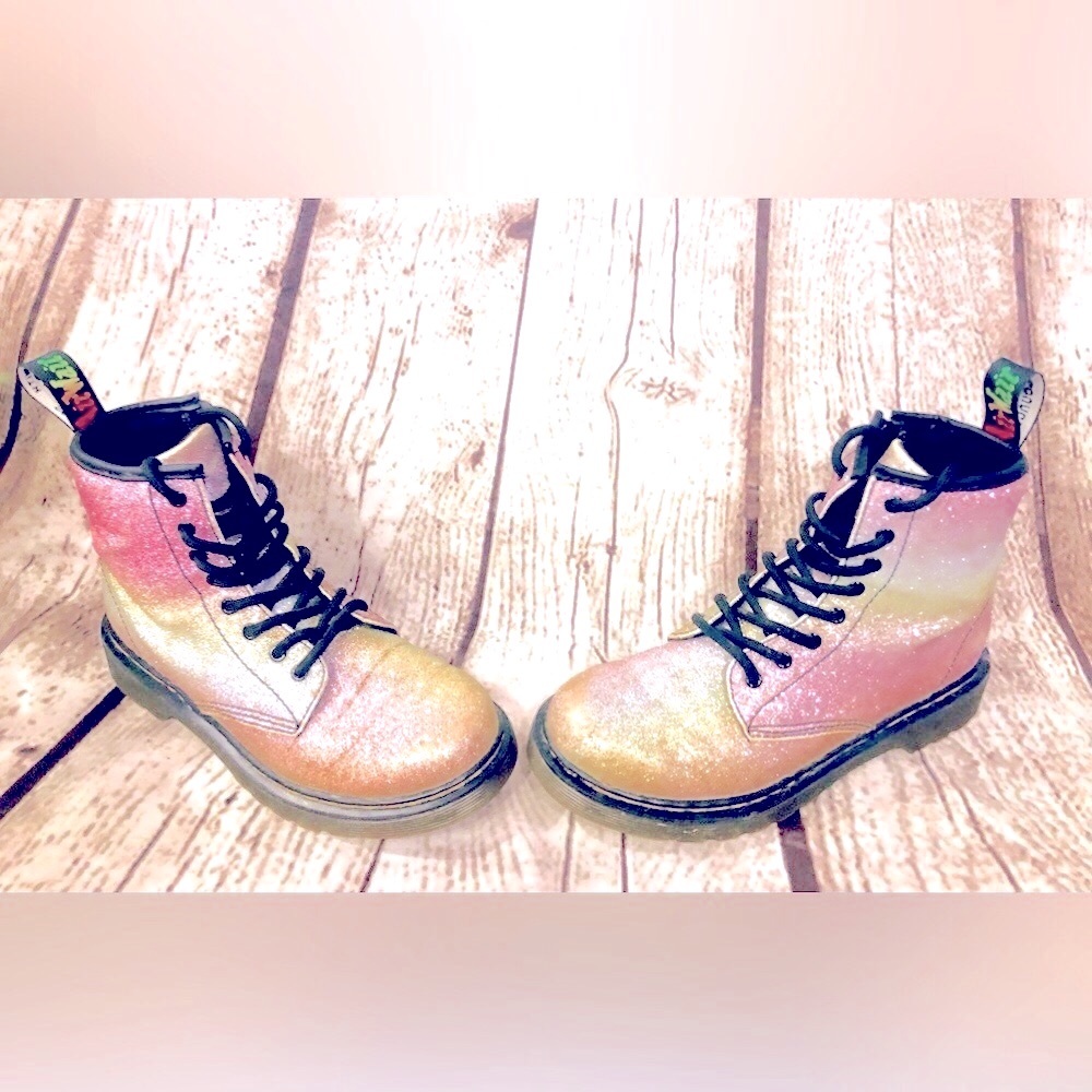 🎉HP🎉Dr. Martens🔥1460 Glitter Lace & Zipper Up Boots🔥 - Picture 2 of 16